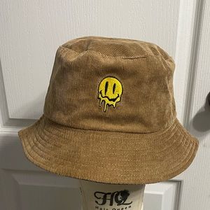 Graphic Bucket hat
